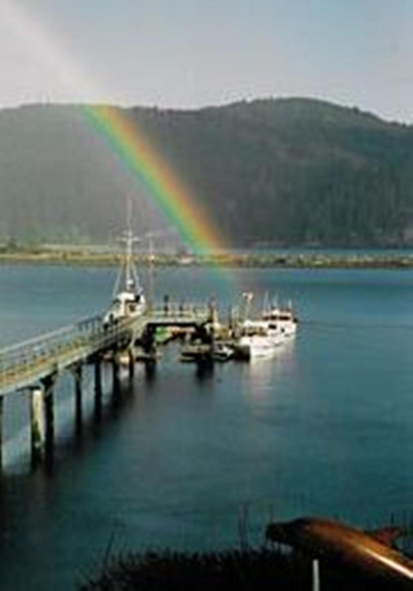 Salty Towers Ocean Front Guest house Sooke